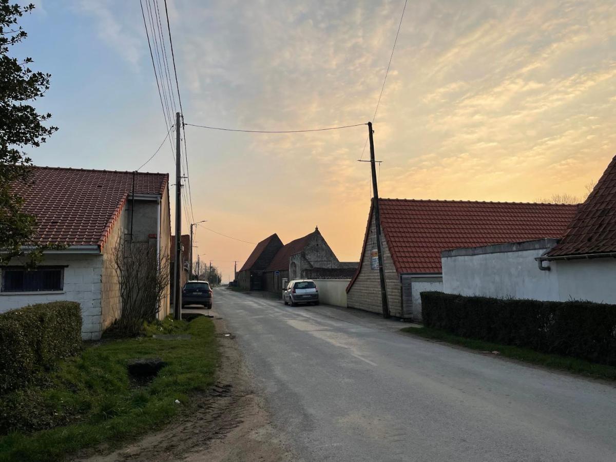 Vila Gite A La Campagne Mais Proche De Tout Moringhem Exteriér fotografie